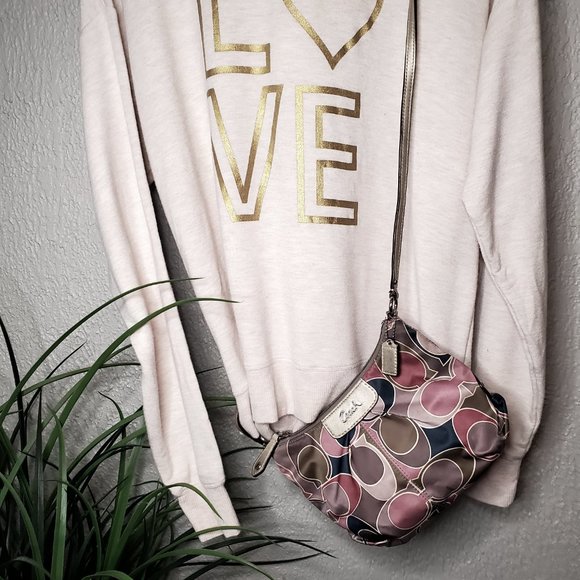 ReUnited-Marled Hoodie with LOVE Square Graphic Super Soft Terry Crop… - Picture 3 of 8